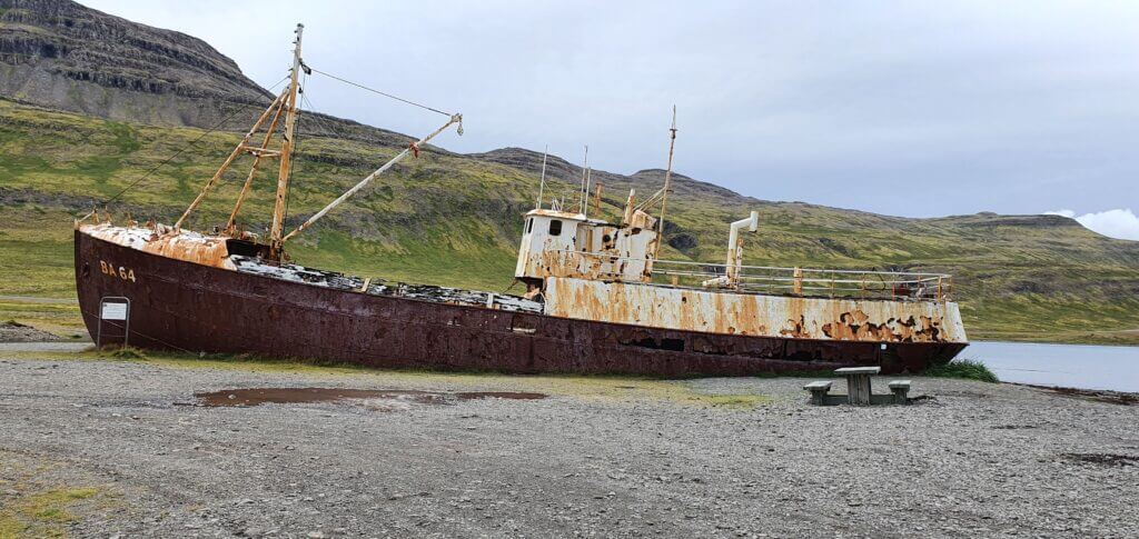 Garðar BA 64 shipwreck road 612 Orlygshafnarvegur