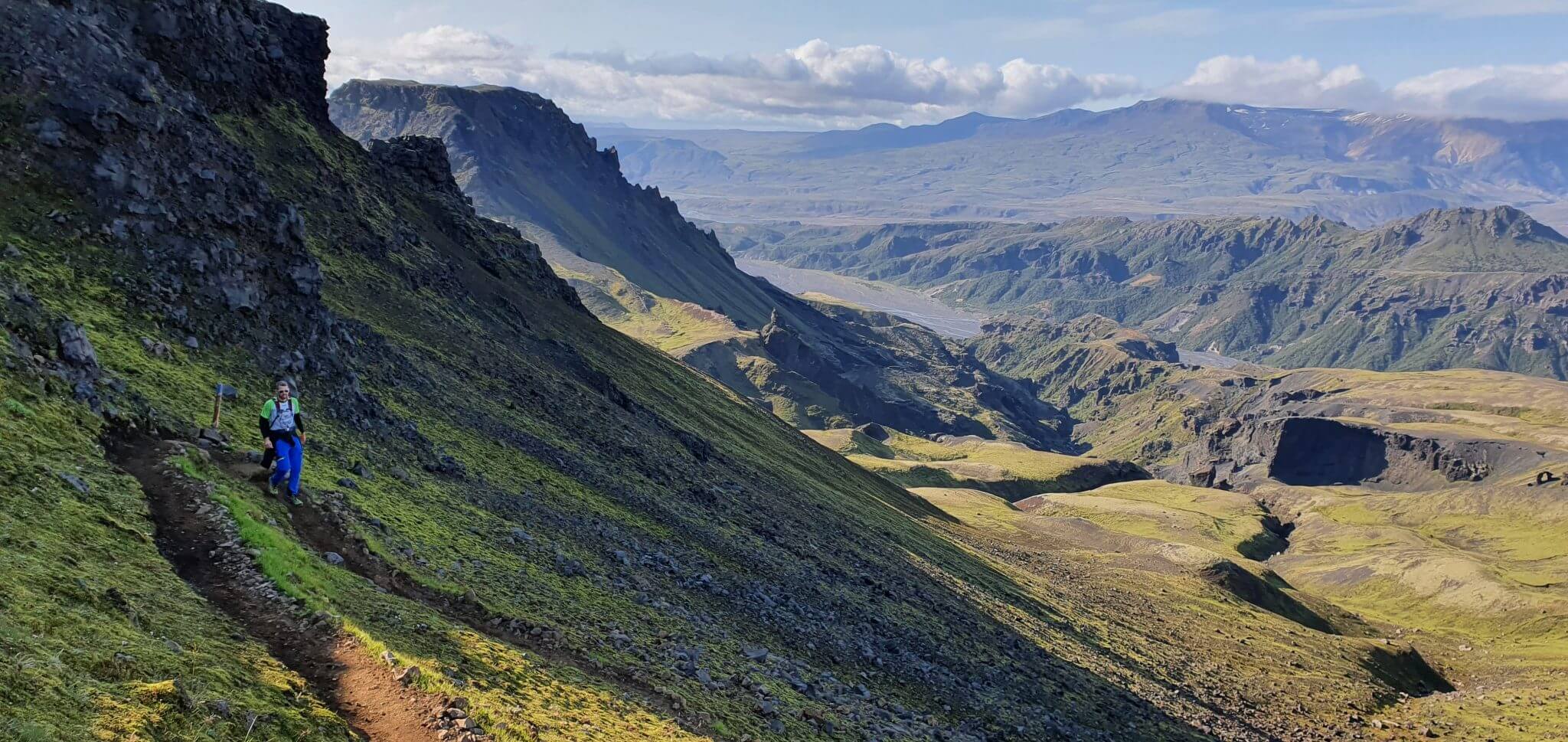 Fimmvörðuháls hike guide - Epic Iceland 2024