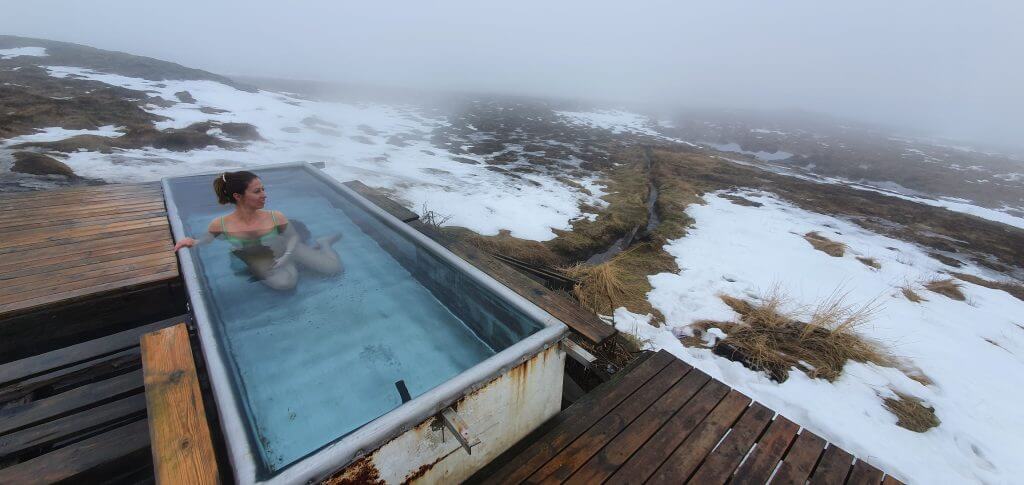 djupavogskorin hot spring winter