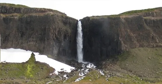 Möngufoss waterfall Iceland
